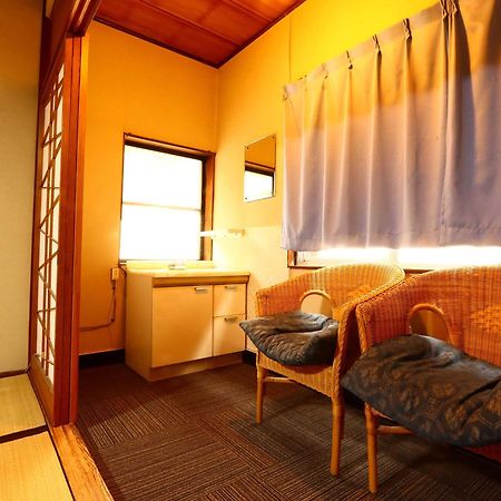 Kaneki Hotel Yamanouchi  Buitenkant foto