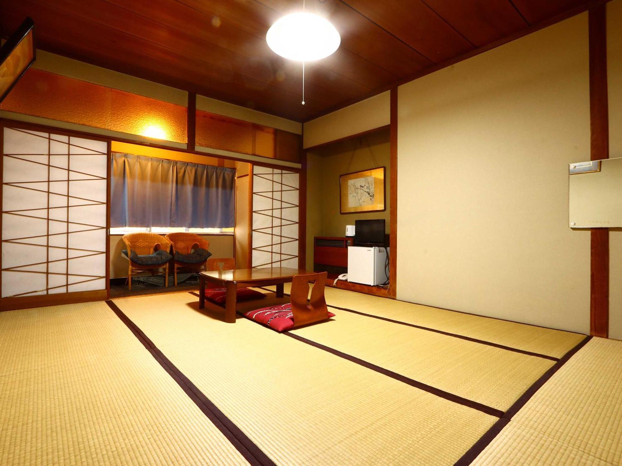 Kaneki Hotel Yamanouchi  Buitenkant foto
